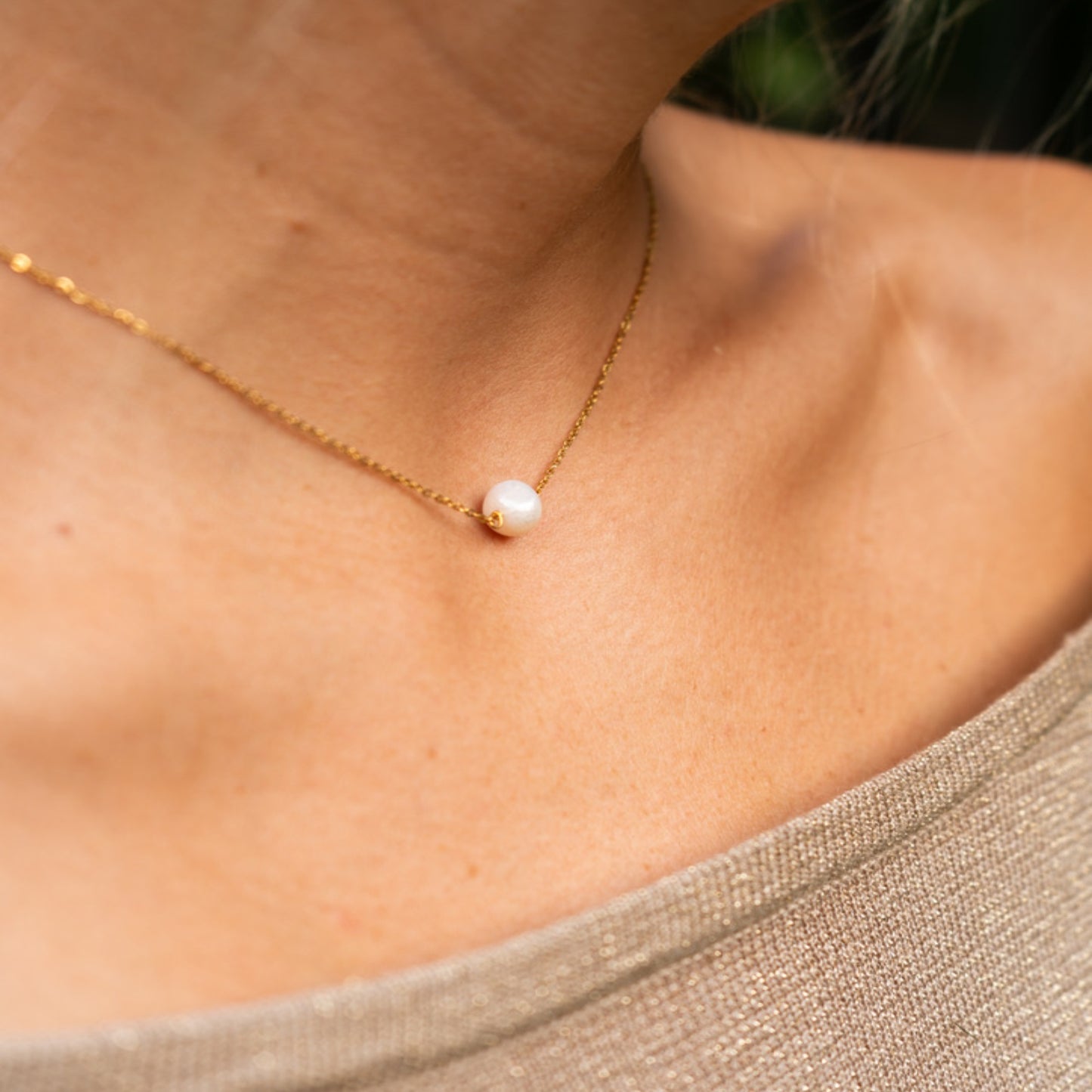 COLLANA PENDENTE SCHIENA CON PIETRE