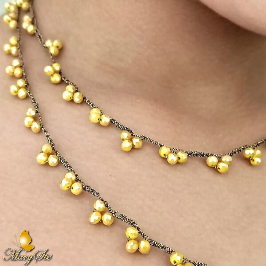 COLLANA CON FILO DI SETA E CRISTALLINI GIALLI - MARYSTE'
