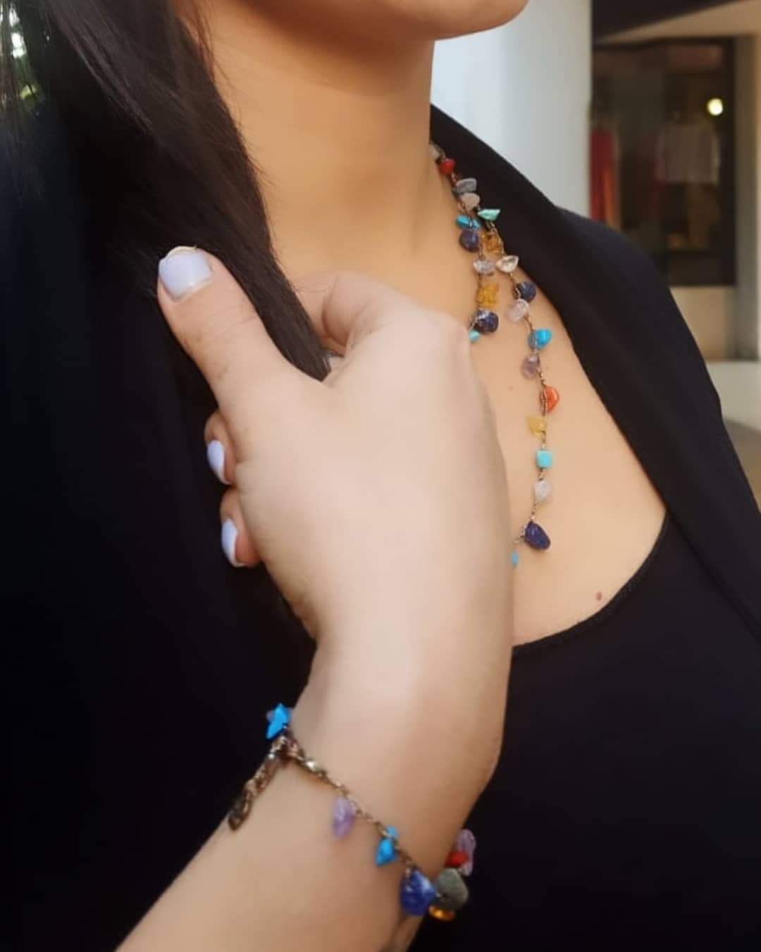 COLLANA CON FILO DI SETA E PIETRE DURE - MARYSTE'