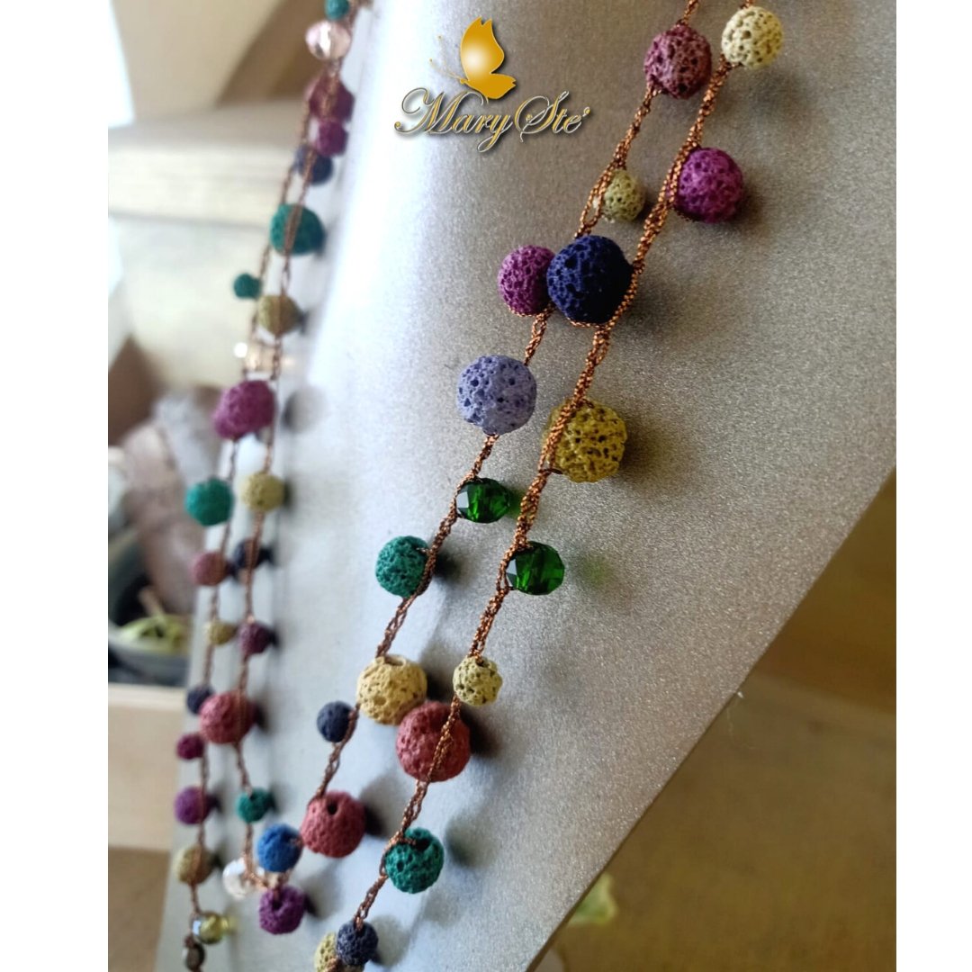 COLLANA LUNGA CON FILO DI SETA E PIETRA LAVICA - MARYSTE'