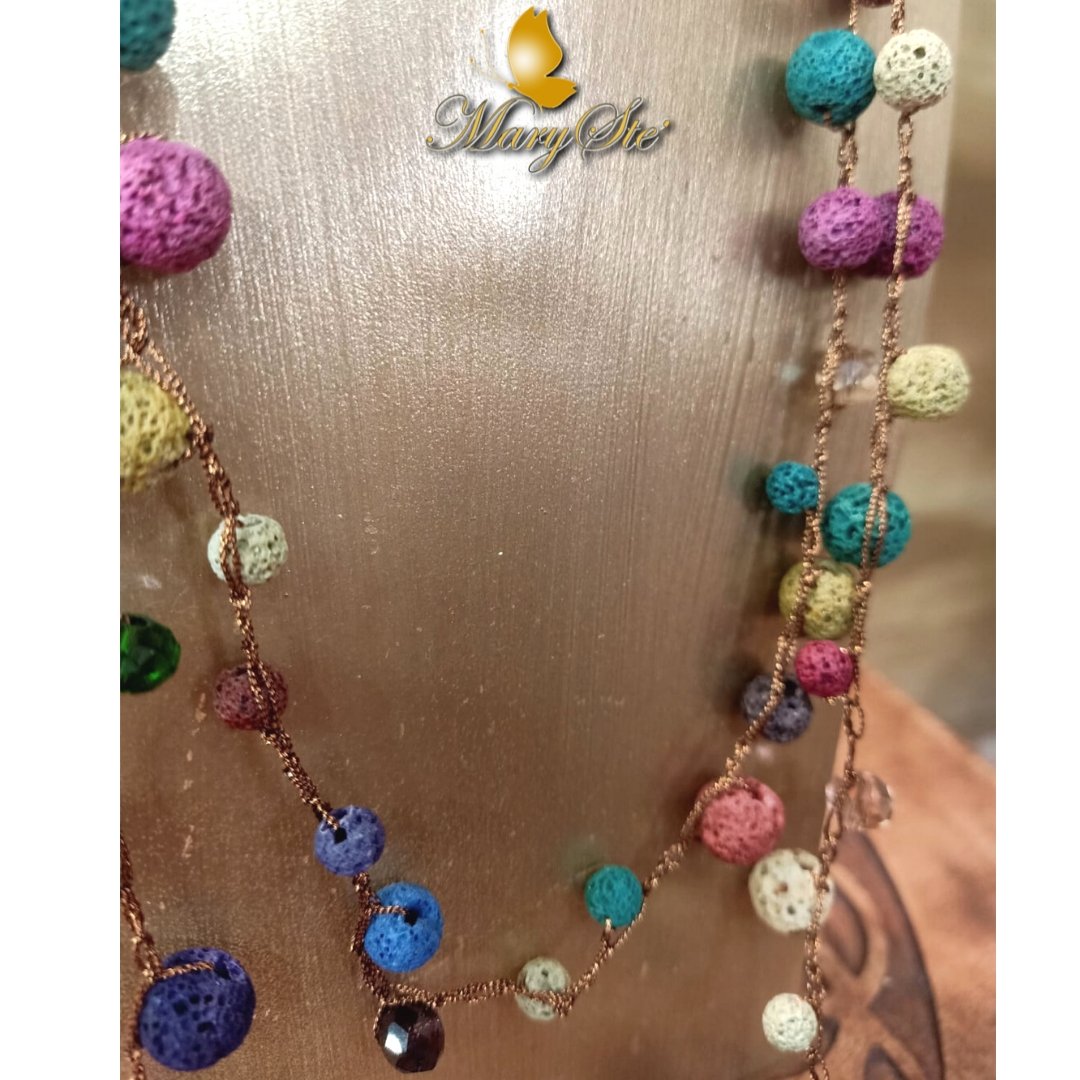 COLLANA LUNGA CON FILO DI SETA E PIETRA LAVICA - MARYSTE'
